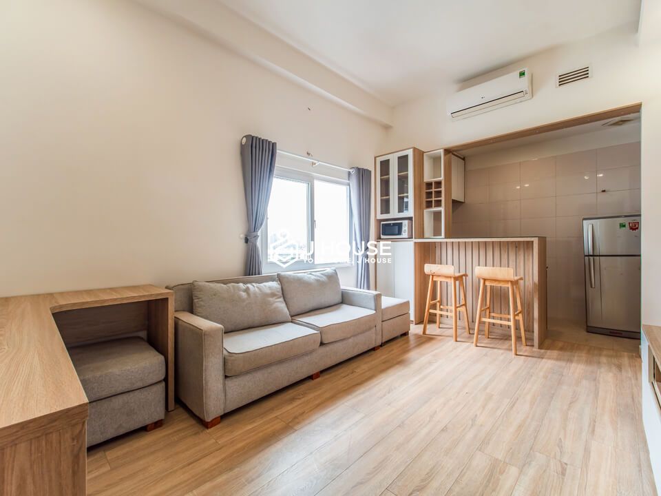 Nice apartment in Japanese-town and plenty of natural light