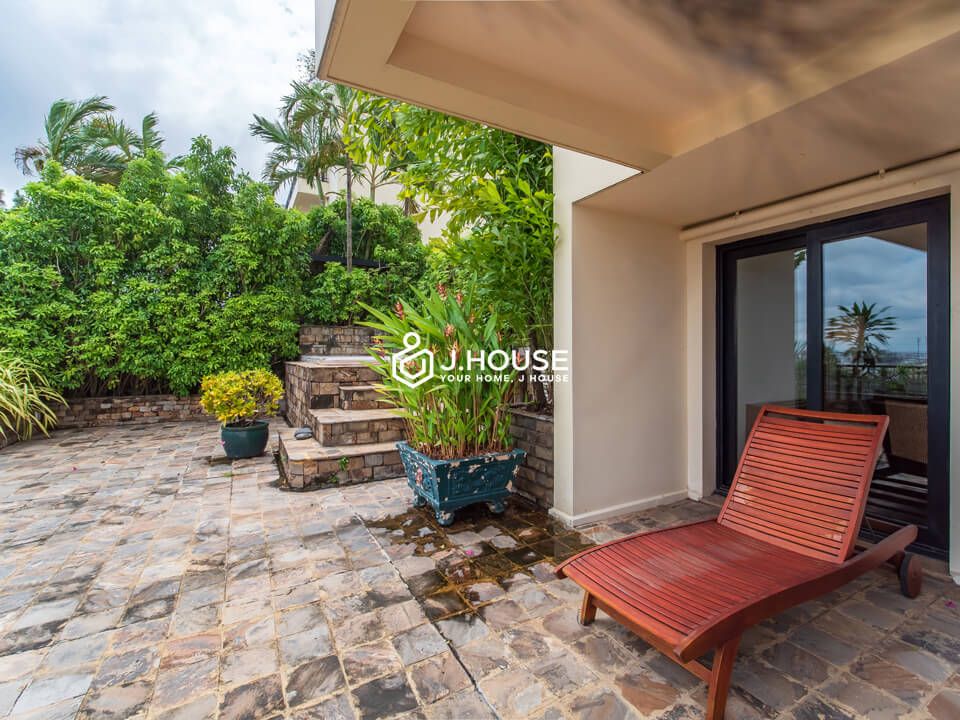 Luxury 4 bedrooms with private sky garden in Thanh Da Island