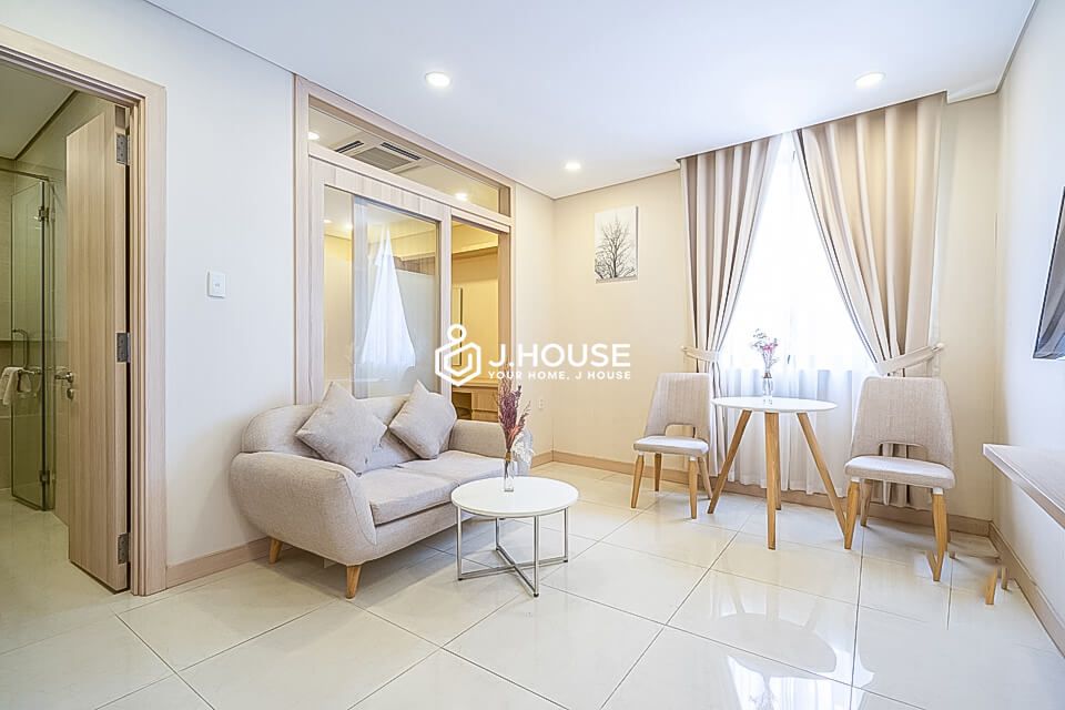 Standard serviced apartment with simple design in Dist.1