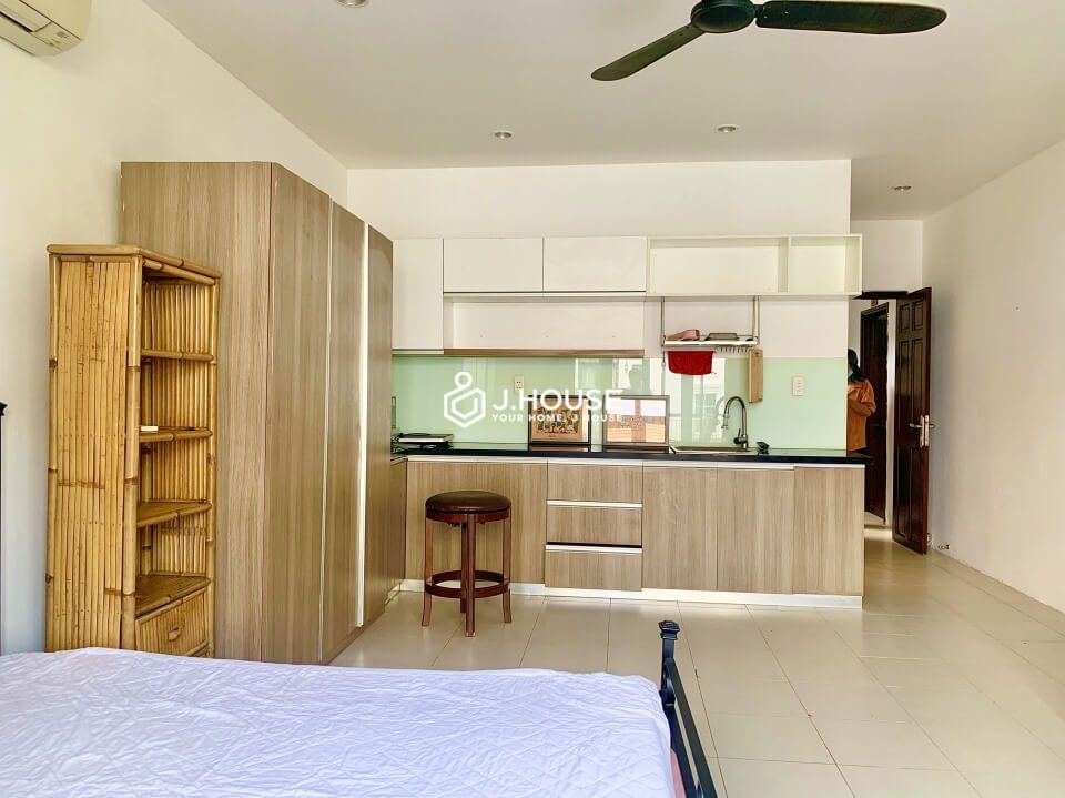 Bright serviced apartment for rent in Thao Dien, District 2-6