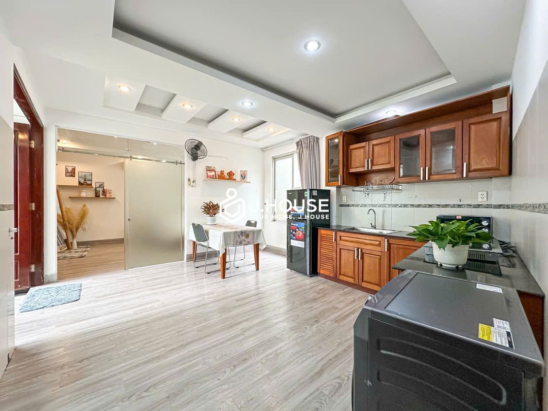 Serviced apartment near the park in Tan Dinh Ward, District 1, HCMC