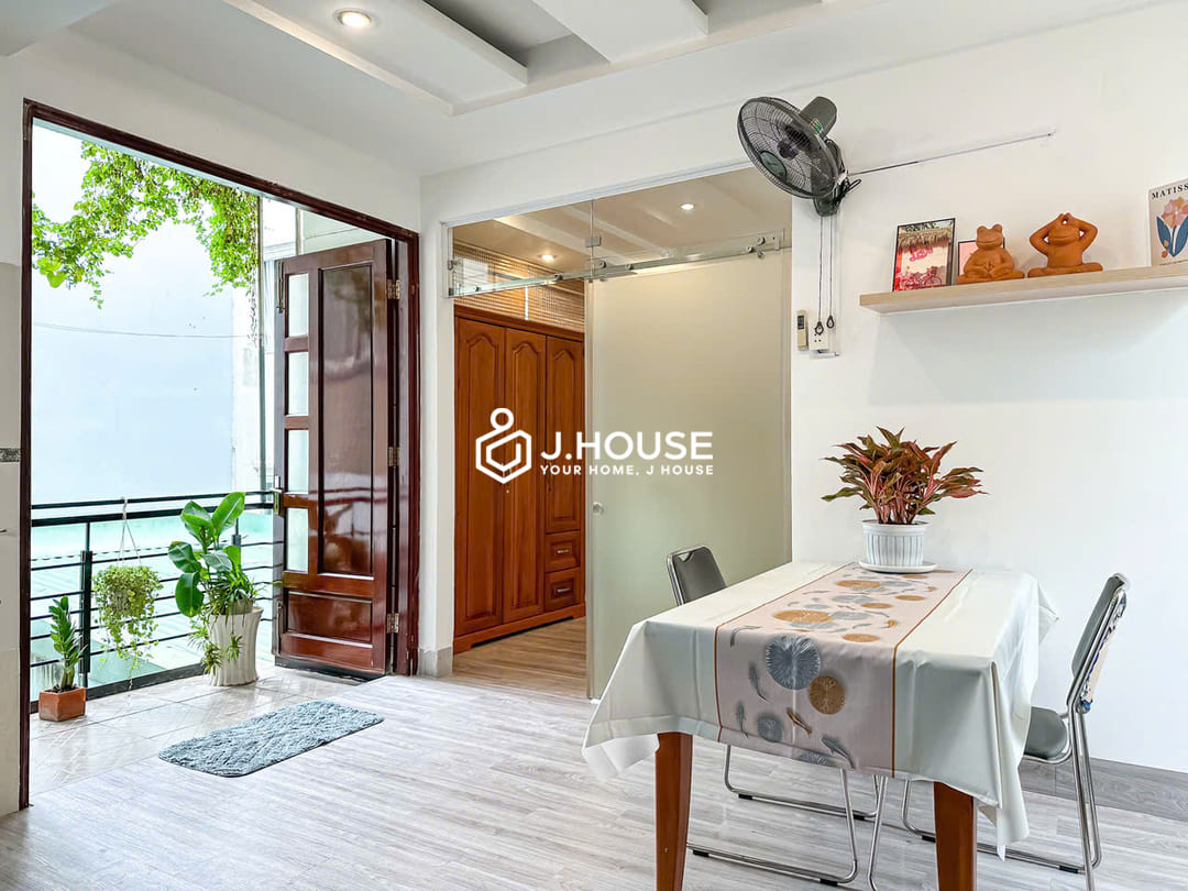 Serviced apartment near the park in Tan Dinh Ward, District 1, HCMC