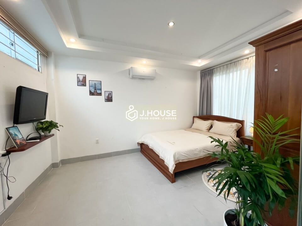 Serviced apartment near the park in Tan Dinh Ward, District 1, HCMC-5