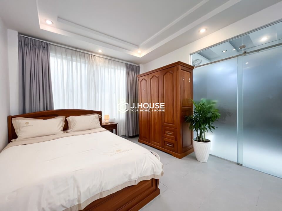 Serviced apartment near the park in Tan Dinh Ward, District 1, HCMC-7