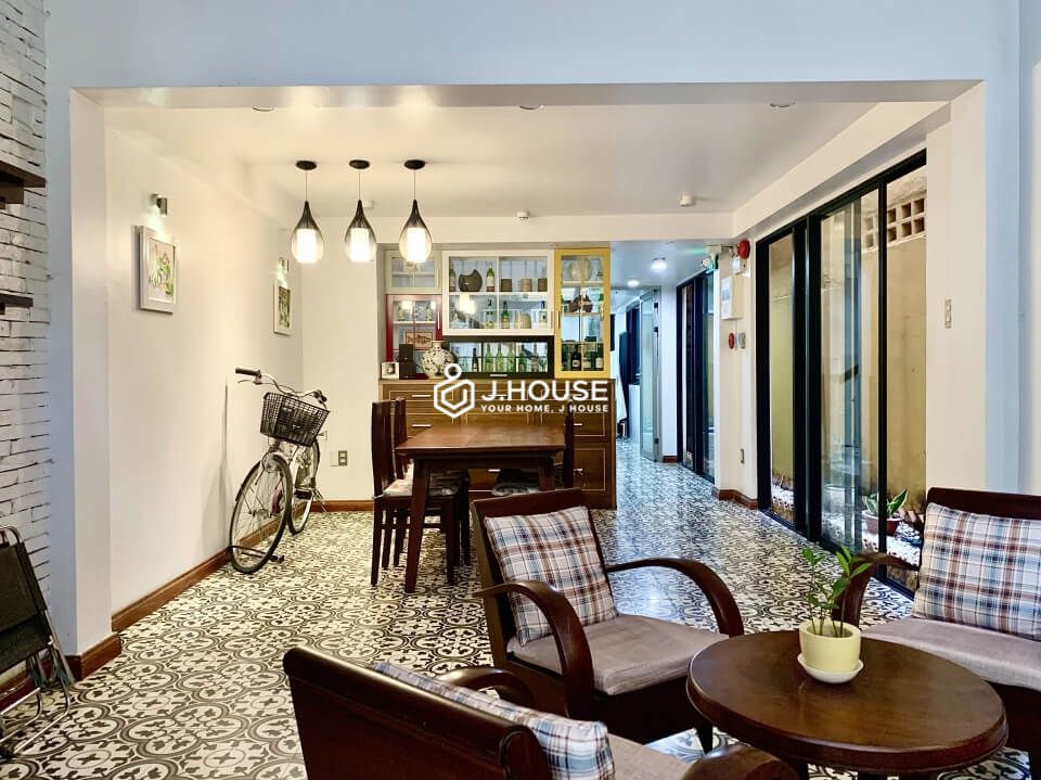 Serviced apartment on Bui Thi Xuan street, District 1, HCMC