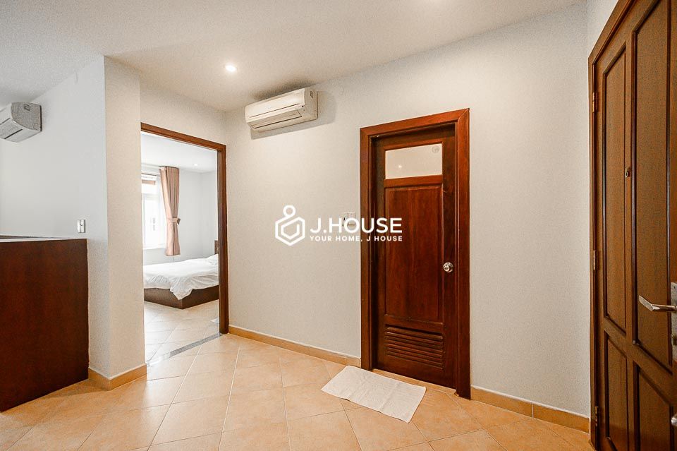 Two bedrooms apartment for rent in Phu Nhuan district 14
