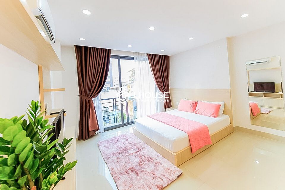 Spacious and elegant studio in Tran Dinh Xu alley, District 1