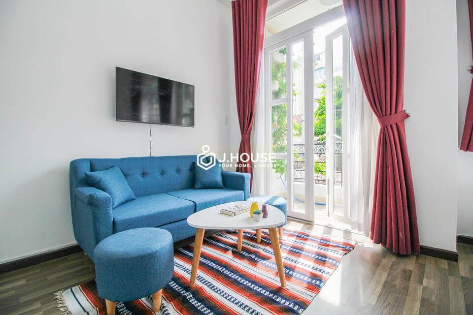 Bright apartment with balcony in Thao Dien, District 2, HCMC-3