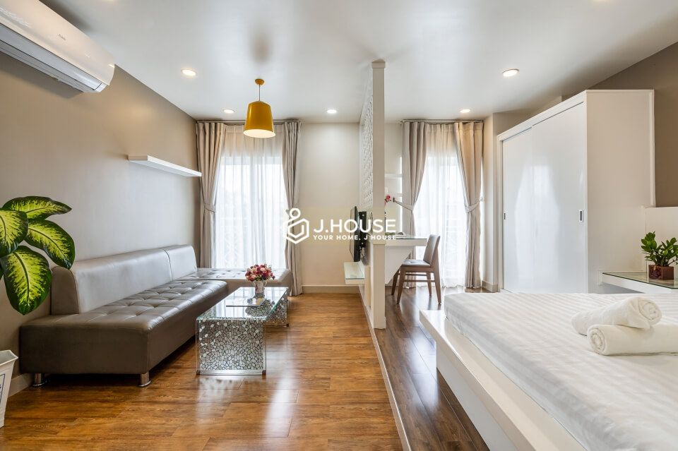 HUCH VILLA serviced apartment for rent with pool and gym in Phu Nhuan district, HCM city-2