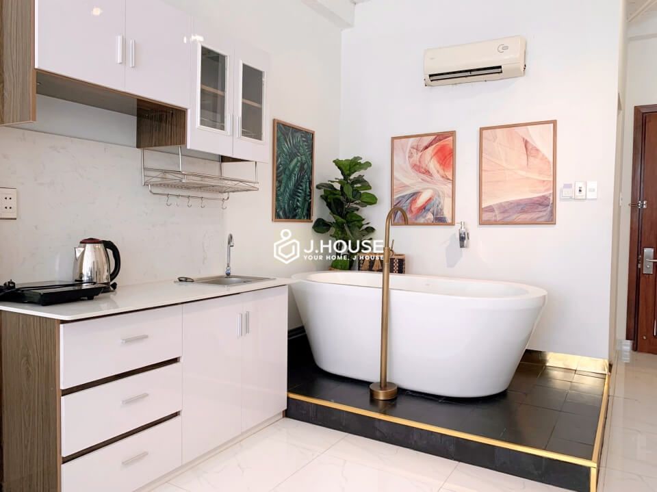 Serviced apartment for rent in District 1, HCMC-2