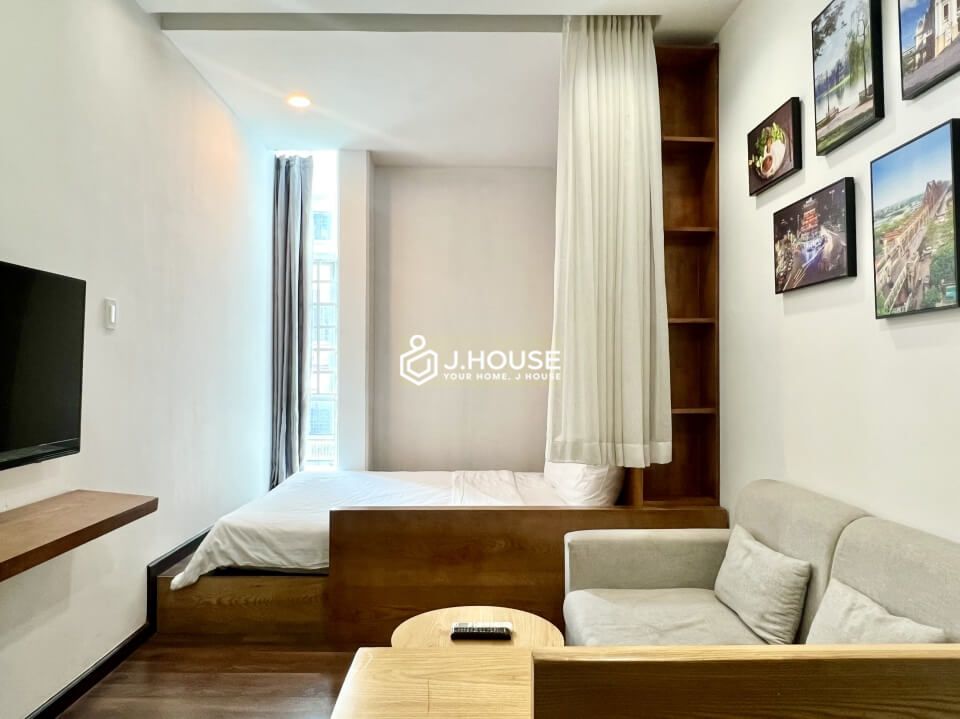 Serviced apartment near the airport on Bach Dang street, Tan Binh District, HCMC-2