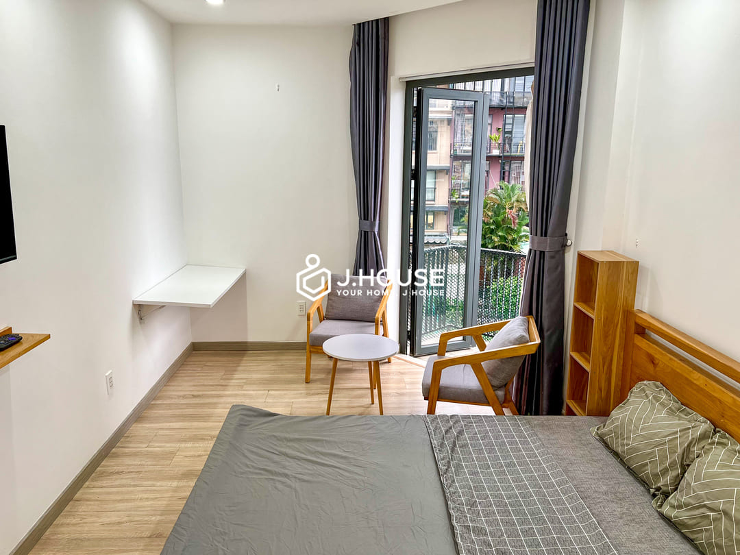 Studio with balcony at Dragon Serviced Apartments Thao Dien