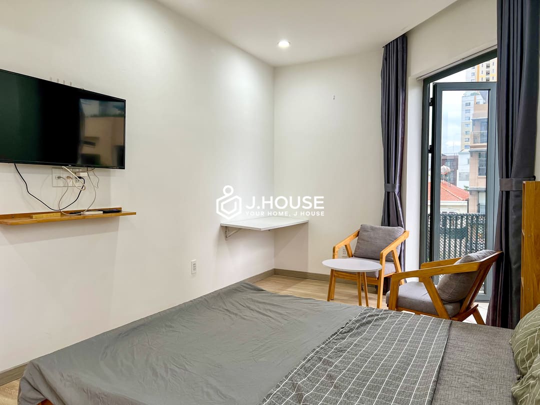 Studio with balcony at Dragon Serviced Apartments Thao Dien