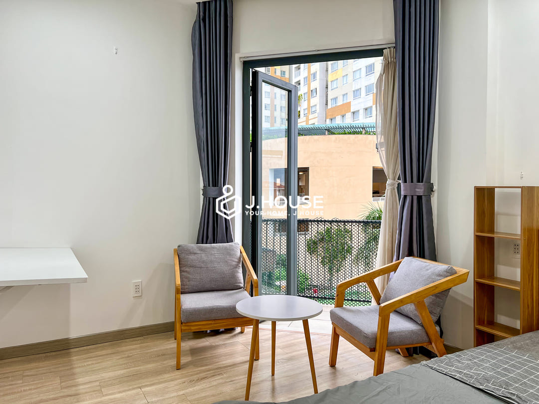 Studio with balcony at Dragon Serviced Apartments Thao Dien