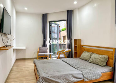 Studio with balcony at Dragon Serviced Apartments Thao Dien