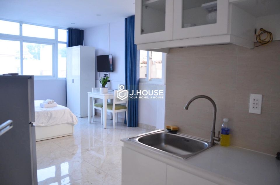 apartment in Ho Chi Minh, serviced apartment near Tan Dinh market, District 1, HCMC-1