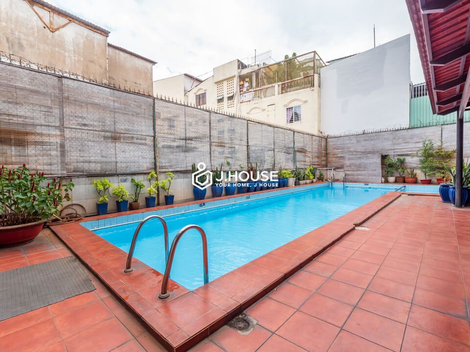 The spacious studio has a pool in Phu Nhuan District