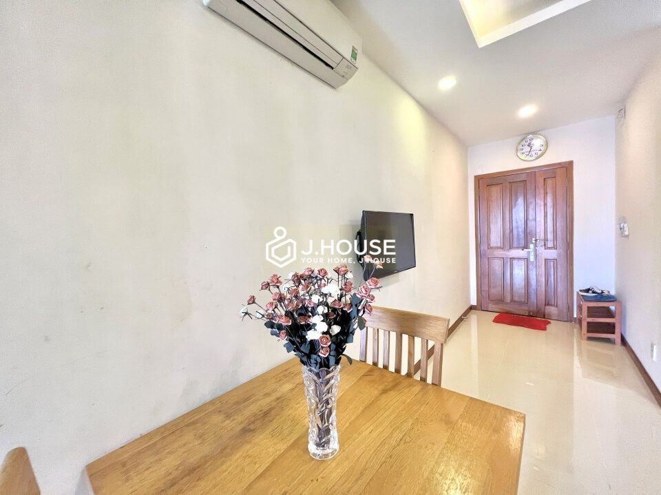 fully furnished apartment near the airport in tan binh district HCMC-4