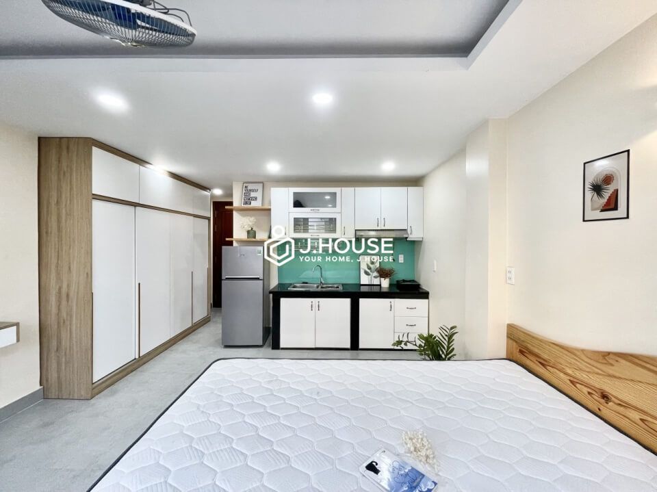 nice studio apartment for lease near the airport in tan binh district-1