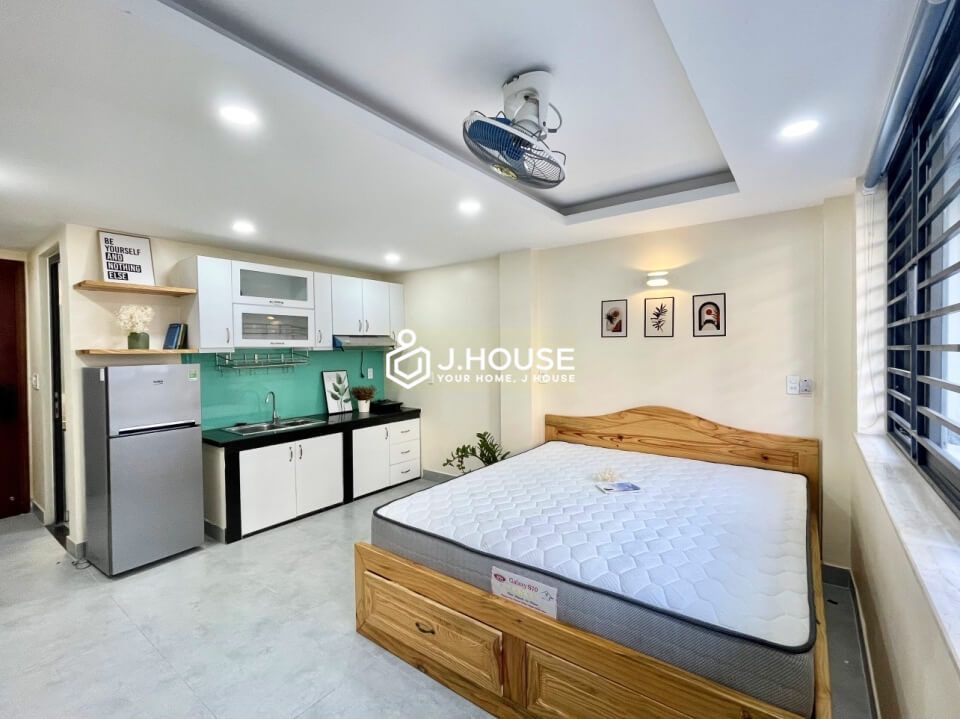nice studio apartment for lease near the airport in tan binh district-2