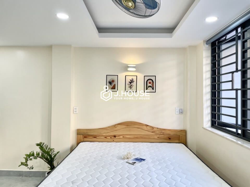 nice studio apartment for lease near the airport in tan binh district-4