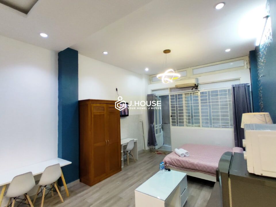 Condo in district 1, apartment near Ben Thanh market, fully furnished apartment in district 1, HCMC-3