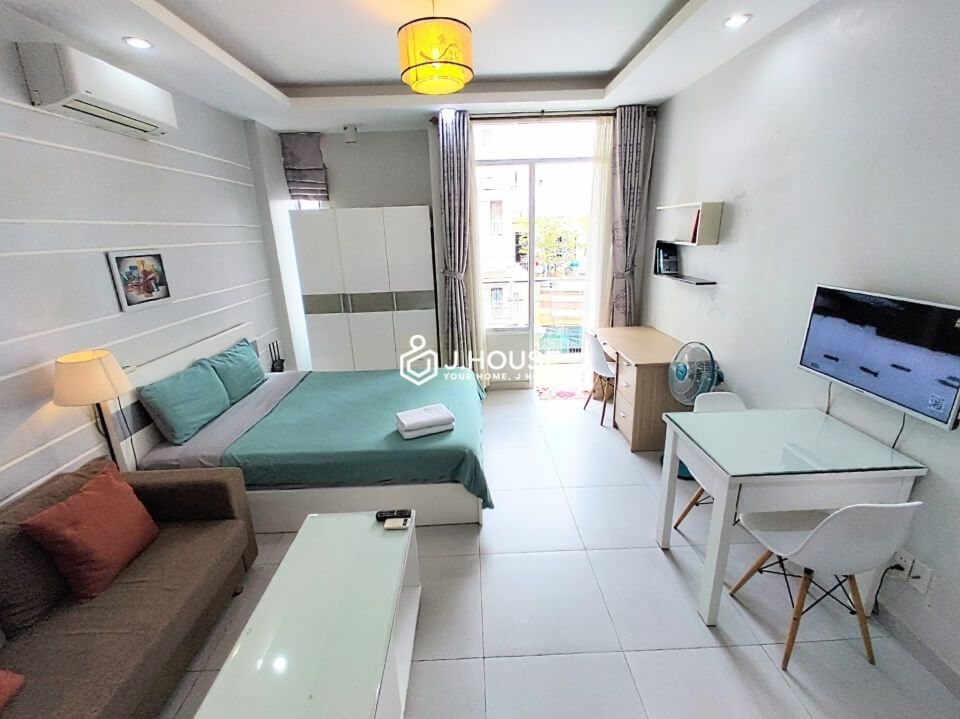 Apartment for rent with balcony in the center of district 1, HCMC-1