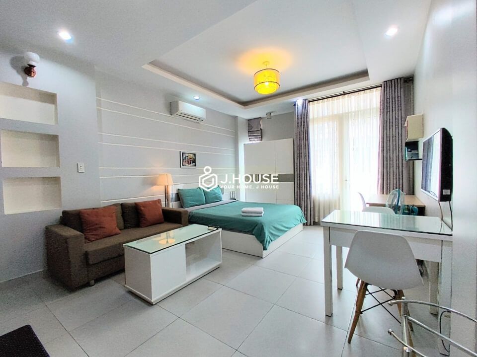 Apartment for rent with balcony in the center of district 1, HCMC