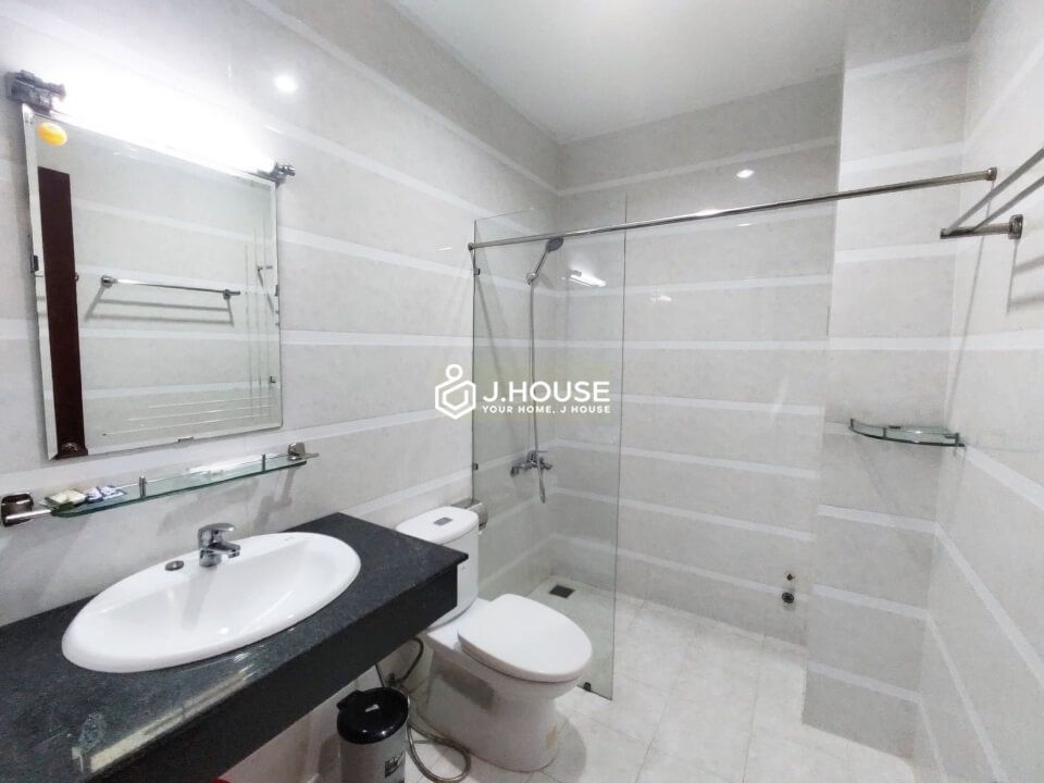 Cozy serviced apartment for rent in District 1, HCMC-7