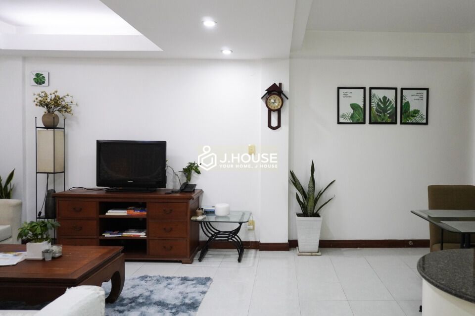 Apartment for rent with swimming pool in Phu Nhuan district, HCMC-3