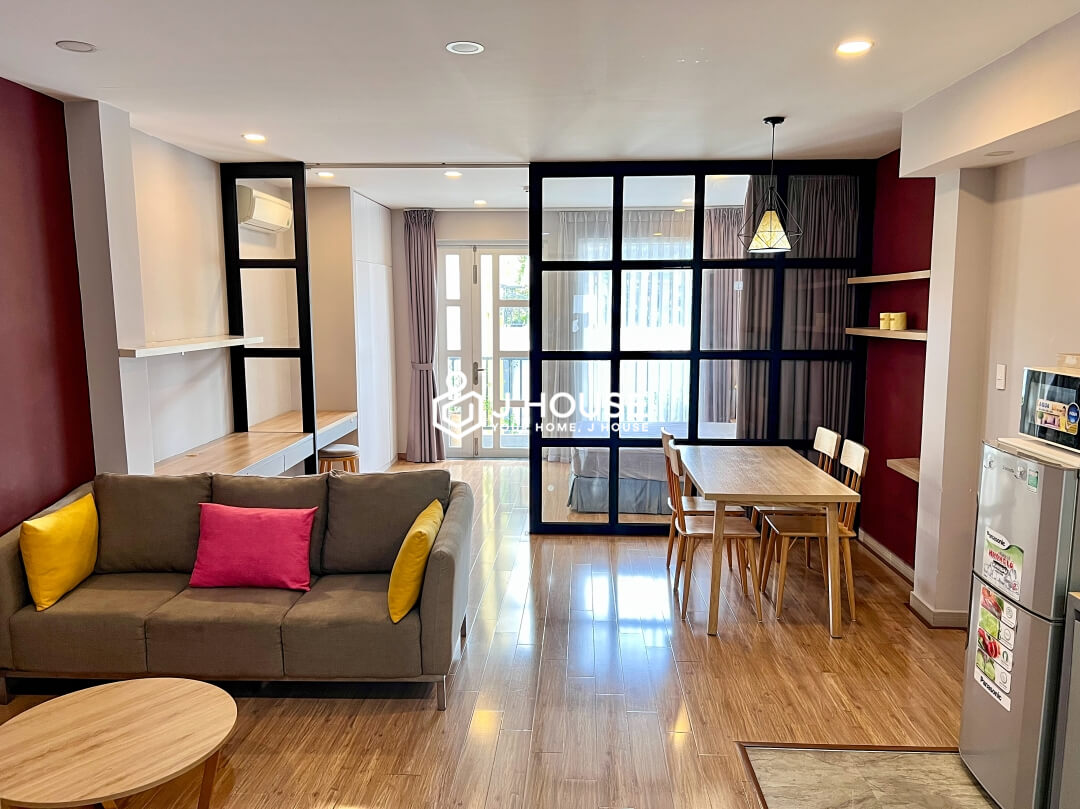 1 br apartment for rent with balcony at Ton Apartment, District 1, HCMC