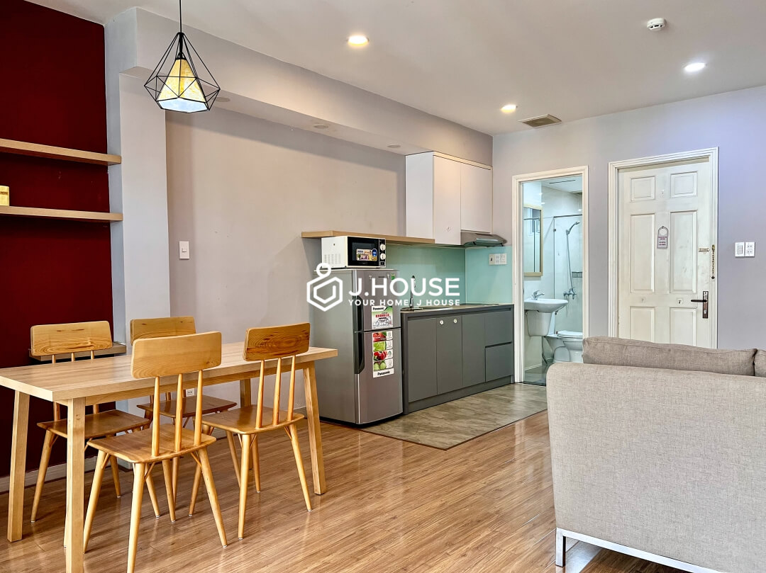 1 br apartment for rent with balcony at Ton Apartment, District 1, HCMC