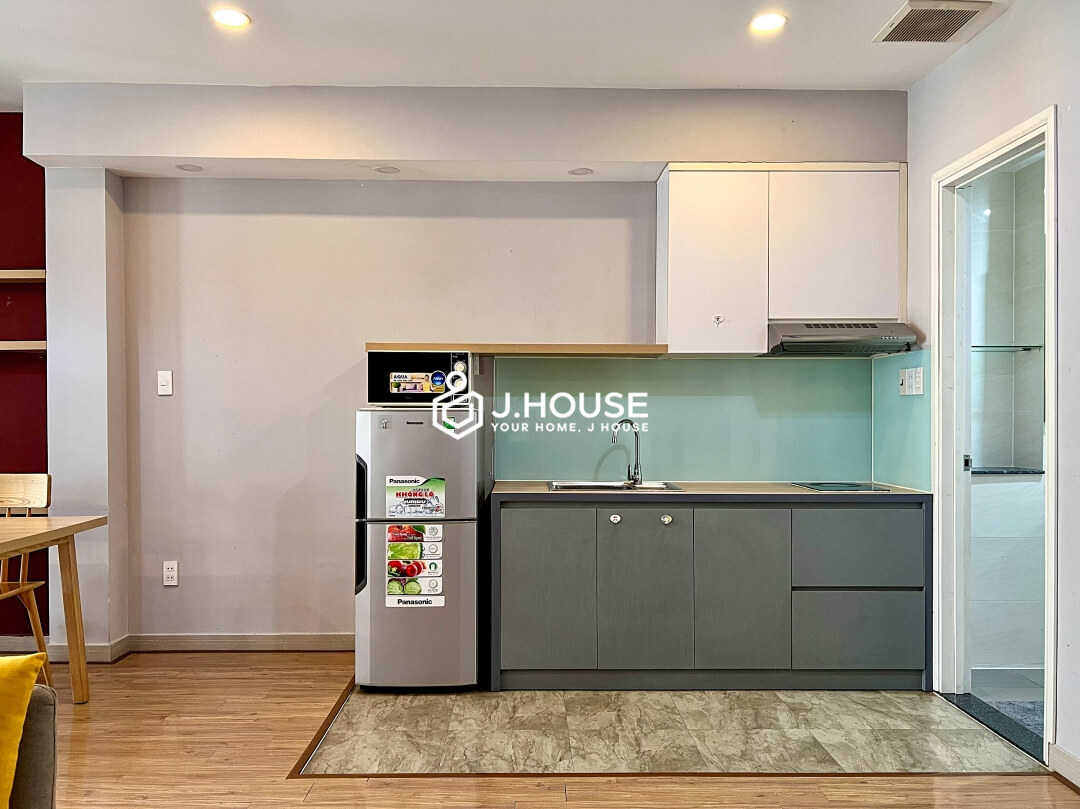 1 br apartment for rent with balcony at Ton Apartment, District 1, HCMC