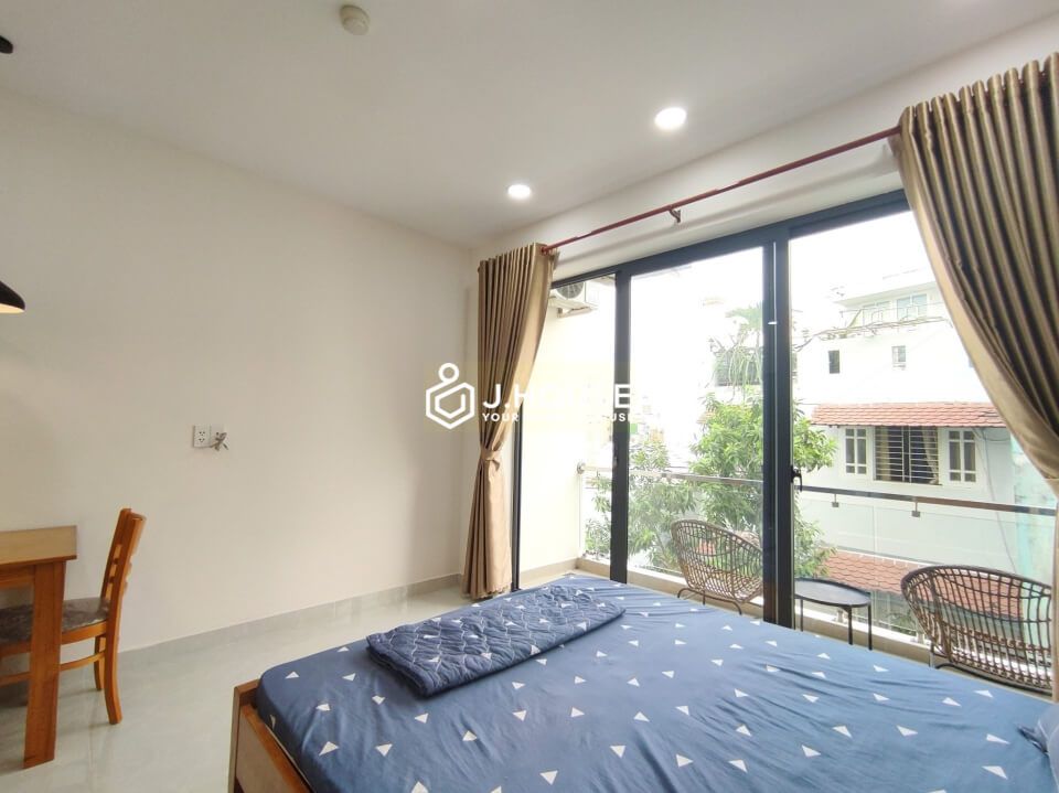 bright studio apartment for rent in binh thanh district hcmc-4