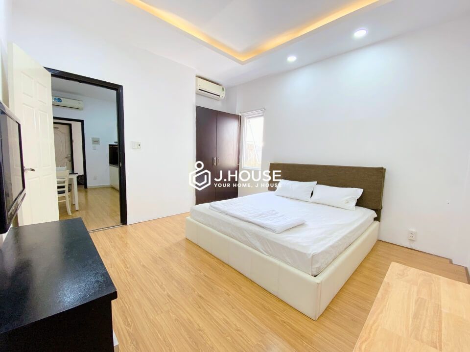 apartment for rent on Hai ba trung street district 3