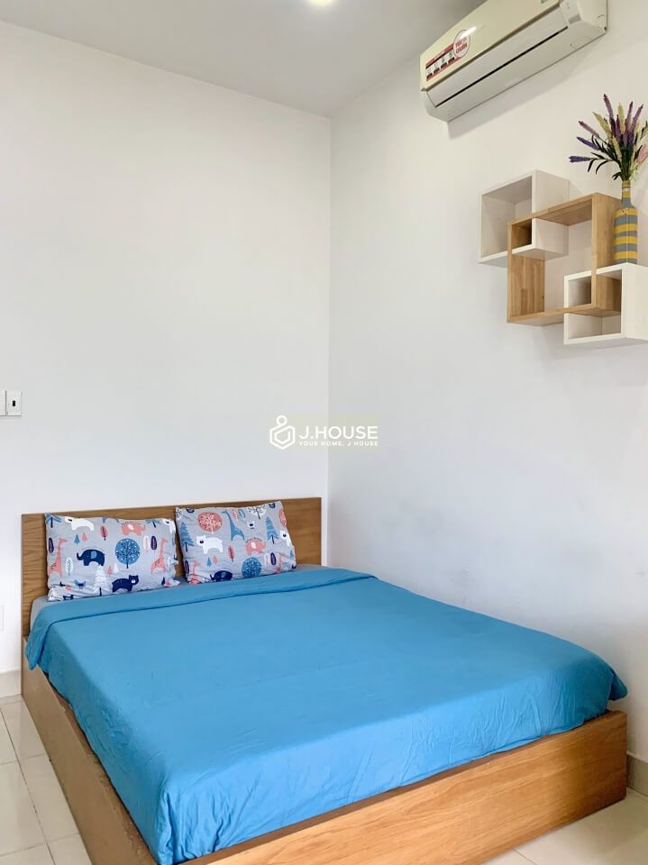 2 bedroom apartment for rent next to the canal in district 1, hcmc-8
