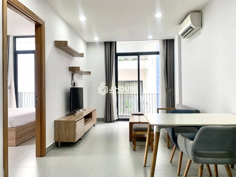 Spacious apartment with balcony next to the canal in Binh Thanh District, HCMC