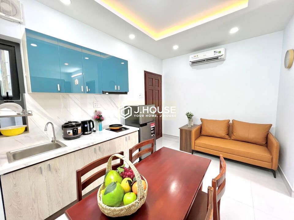 Studio apartment for lease near airport in tan binh district 2