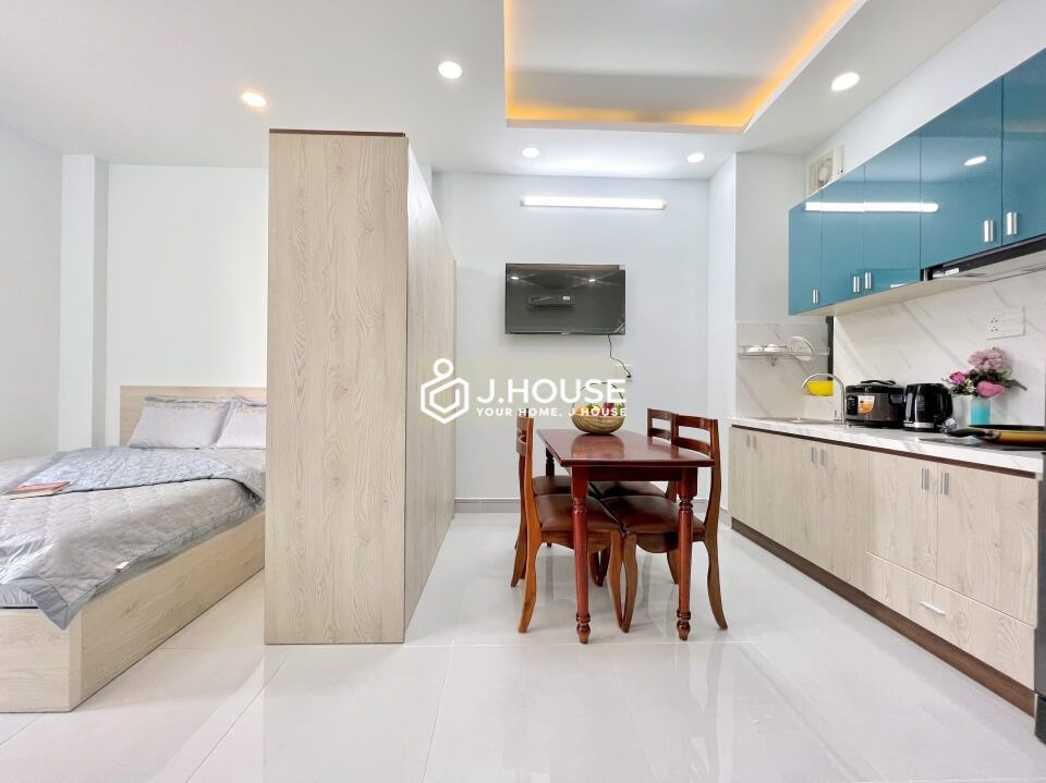 Studio apartment for lease near airport in tan binh district 5