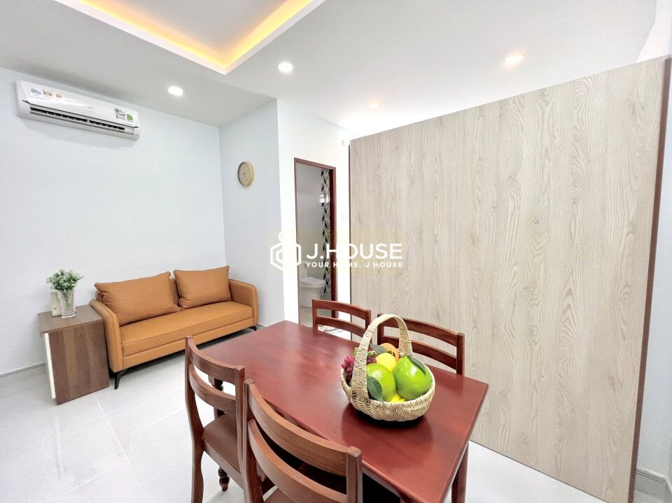 Studio apartment for lease near airport in tan binh district 6