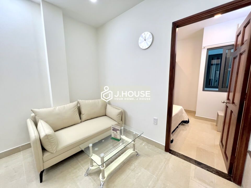 bright two bedrooms apartment for lease near airport in tan binh district 4