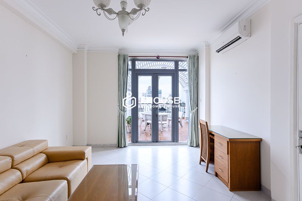 one bedroom apartment with private large terrace in Binh Thanh District 3