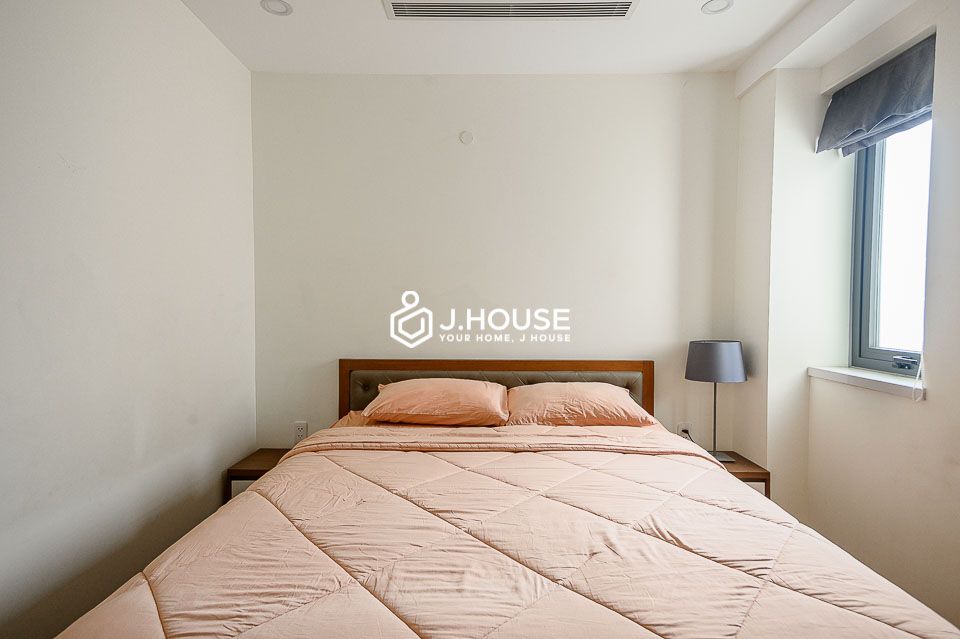 two bedrooms apartment for lease on Huynh Khuong Ninh street 10