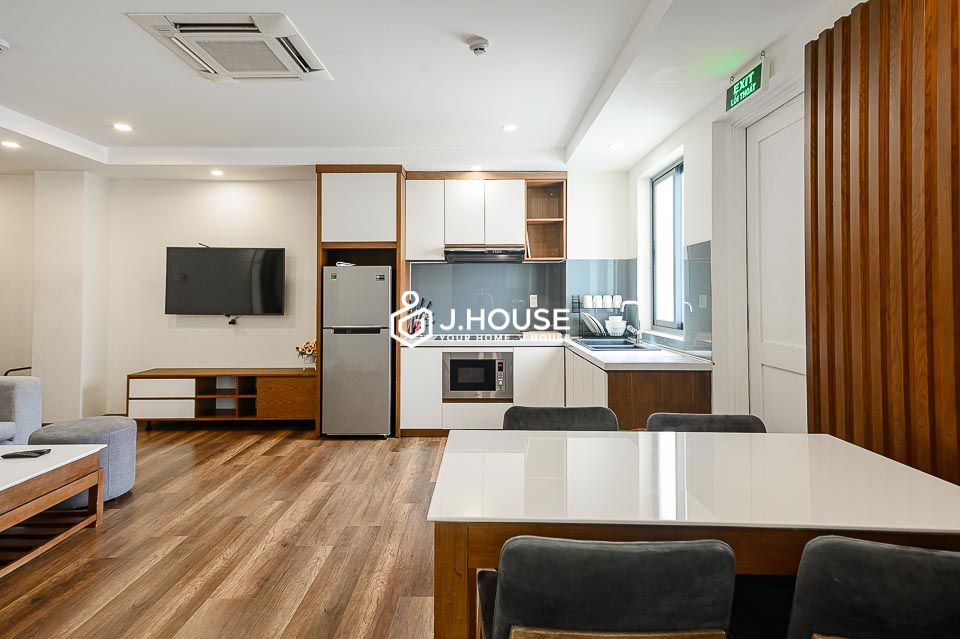 two bedrooms apartment for lease on Huynh Khuong Ninh street 8