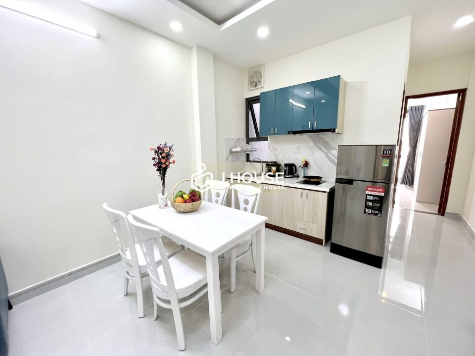 two bedrooms apartment with balcony for lease in Tan Binh district 2