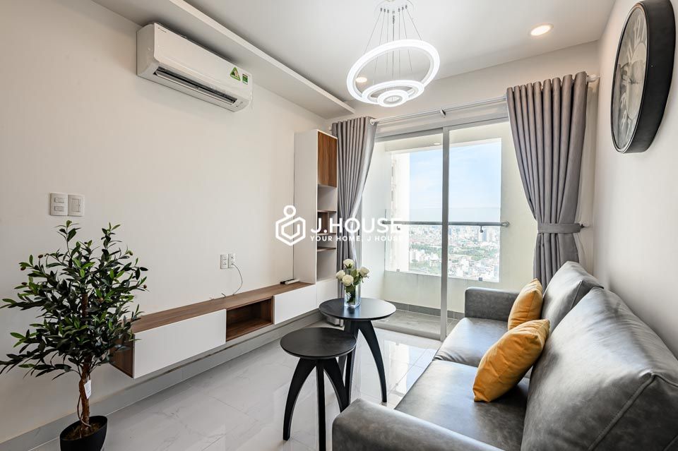 4 Two bedrooms apartment for lease at Terra Royal in HCMC