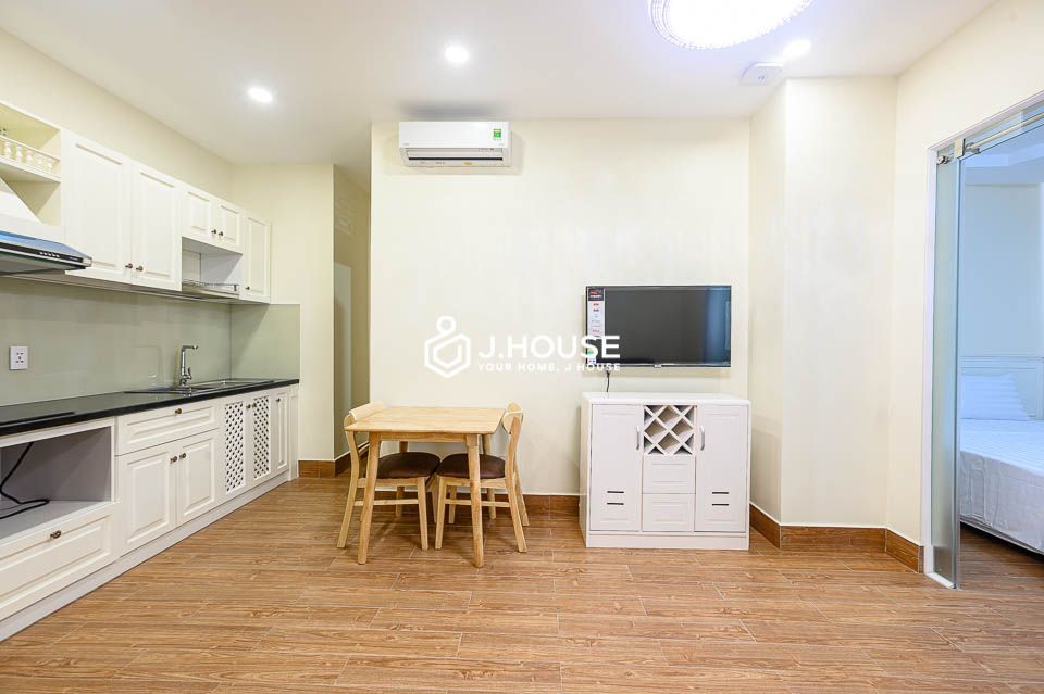 Affordable apartment with swimming pool in Thao Dien6