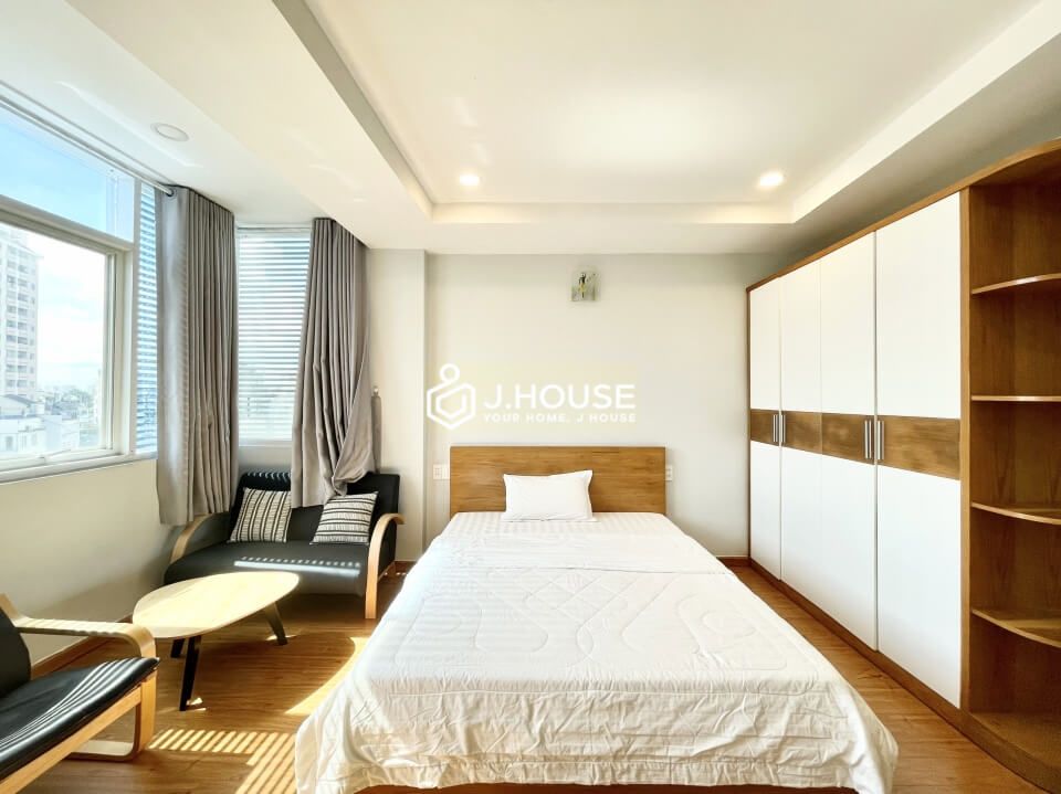 One bedroom serviced apartment in Tan Binh district1