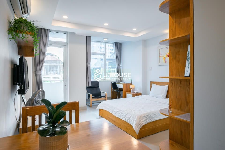 Serviced apartment next to the canal in Binh Thanh district, HCMC