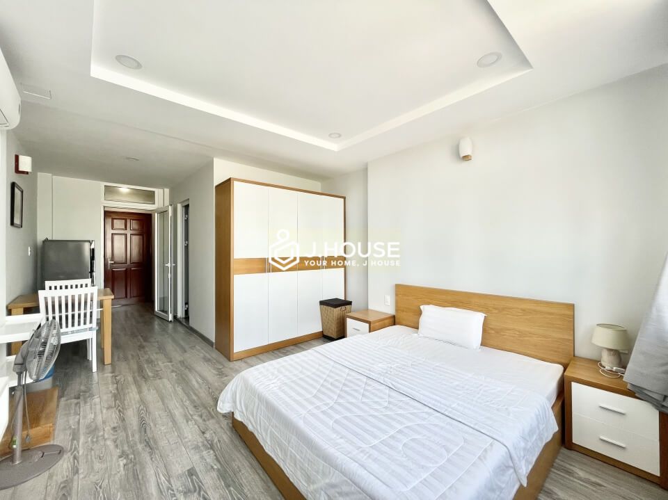 fully one bedroom serviced apartment in binh thanh district